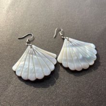 Törtfehér Kagyló fülbevaló 