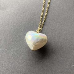 Irizáló tekla szív medál 