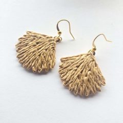 natur raffia kagyló fülbevaló 