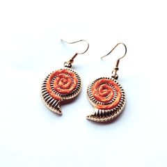 Narancs raffia csiga fülbevaló