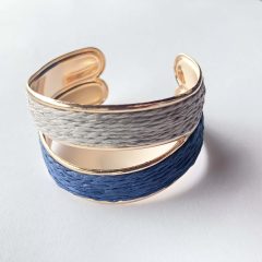 Kék és szürke raffia karkötő