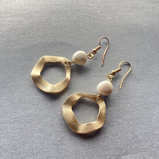 ACHÁT KÖR FÜLBEVALÓ 