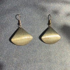 NAGY CSEPP SÁRGARÉZ FÜLbEVALÓ