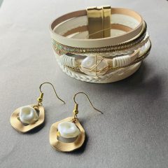 Fehér és arany tekla szett 